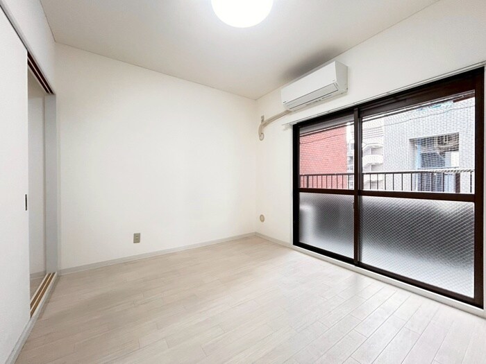 物件内観写真22　(居室)