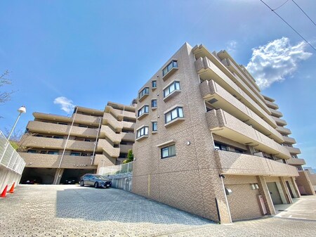 ﾗｲｵﾝｽﾞﾏﾝｼｮﾝ上野芝5丁(401)外観写真