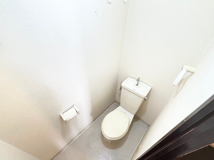 物件内観写真12　(トイレ)