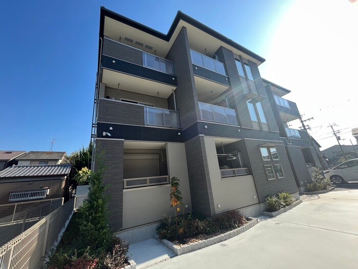 物件外観写真2　(外観写真)