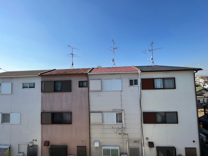 物件内観写真13　(室内からの展望)