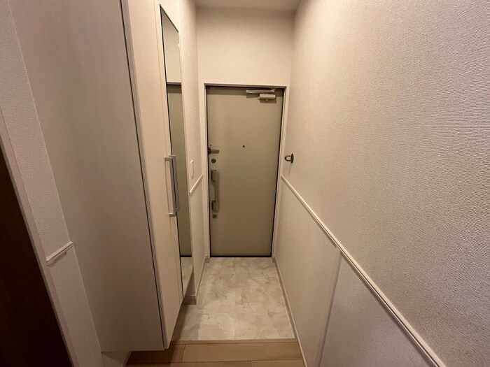 物件内観写真14　(玄関)