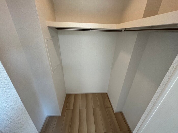 物件内観写真15　(収納)