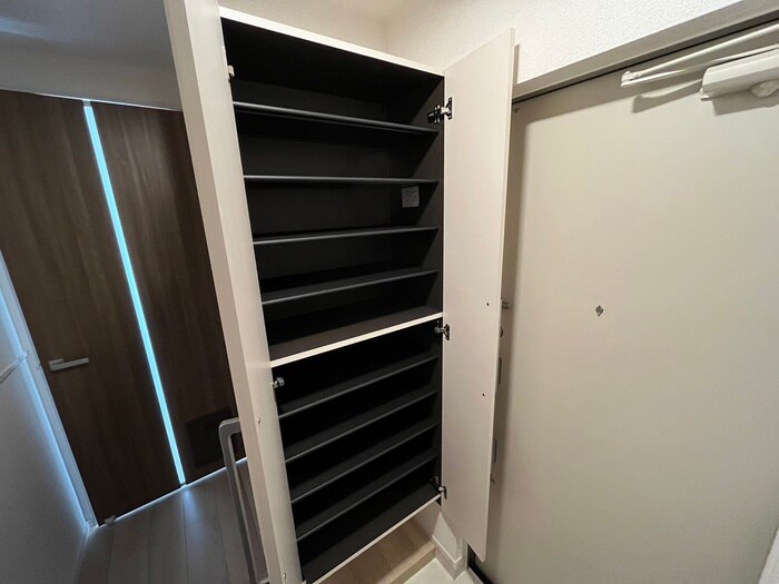 物件内観写真17　(靴箱)