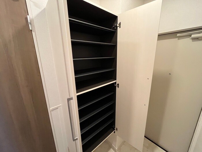 物件内観写真17　(靴箱)