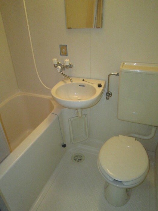 物件内観写真8　(バス／シャワールーム等)