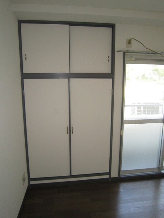 物件内観写真11　(収納)