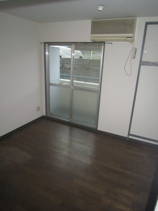 物件内観写真12　(居室)