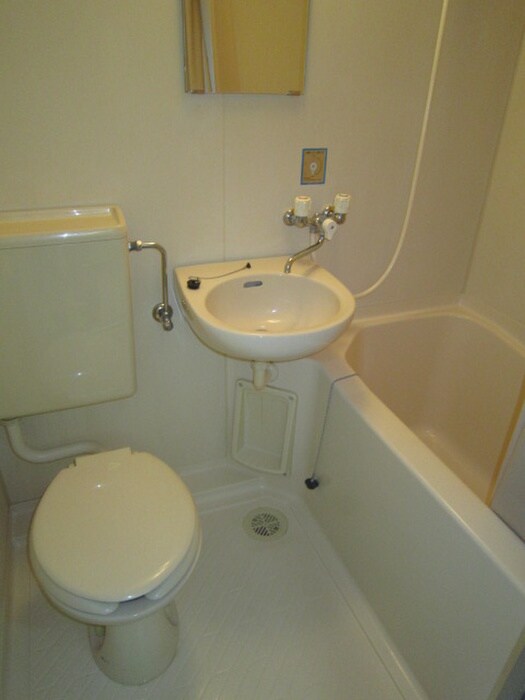 物件内観写真16　(トイレ)