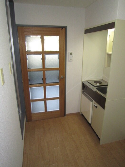 物件内観写真16　(廊下)