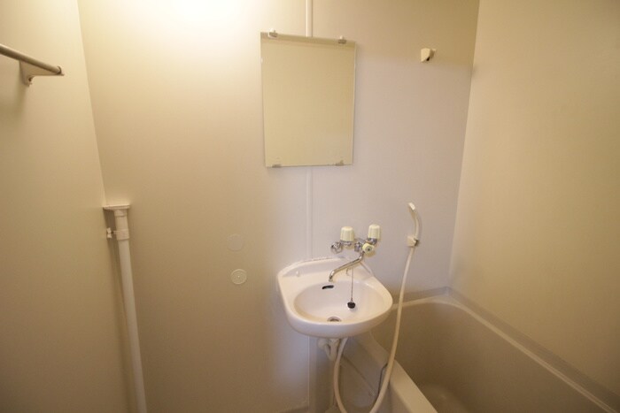 物件内観写真11　(洗濯機置場)