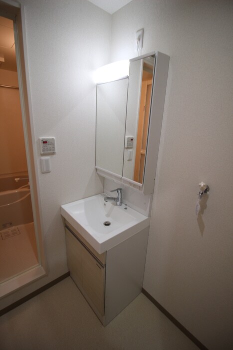 物件内観写真12　(洗面)