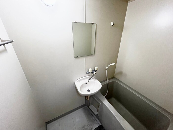 物件内観写真10　(洗面)