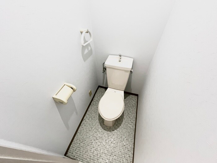 物件内観写真11　(トイレ)