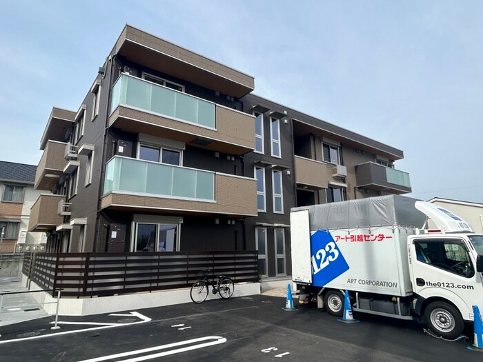 物件外観写真1　(外観写真)