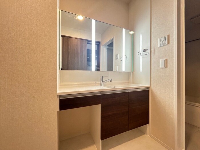 物件内観写真9　(洗面)