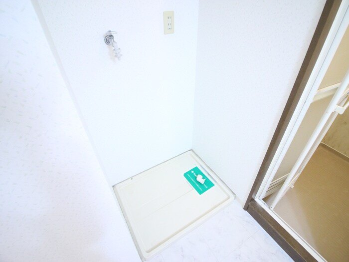 物件内観写真19　(洗濯機置場)