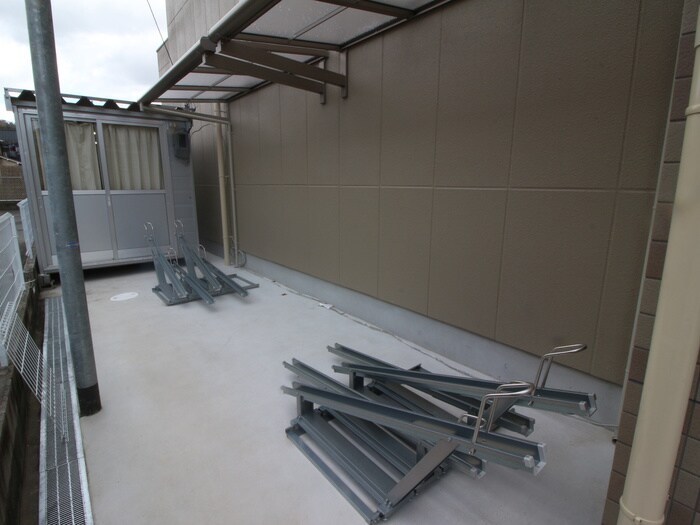 物件外観写真5　(駐輪場)