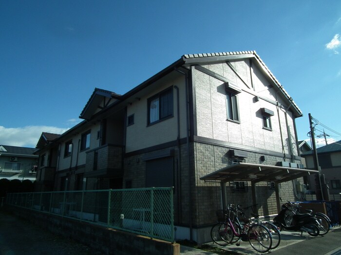 物件外観写真3　(駐輪場)