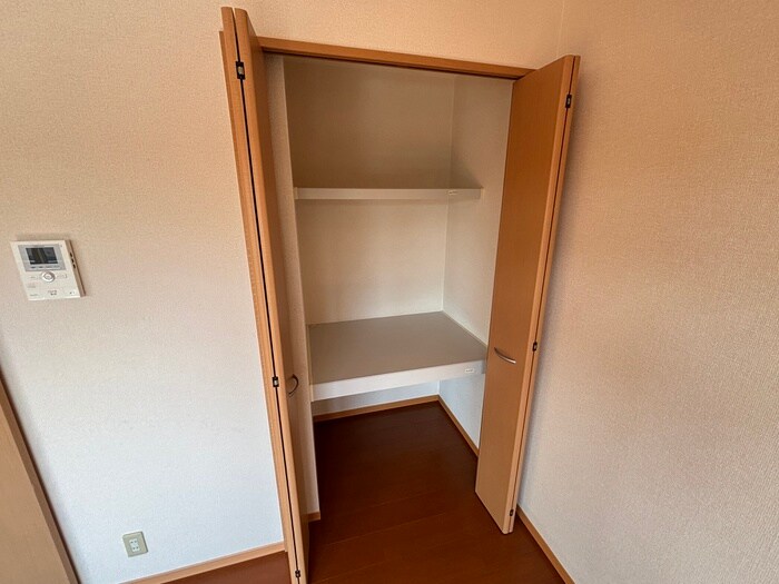 物件内観写真13　(収納)