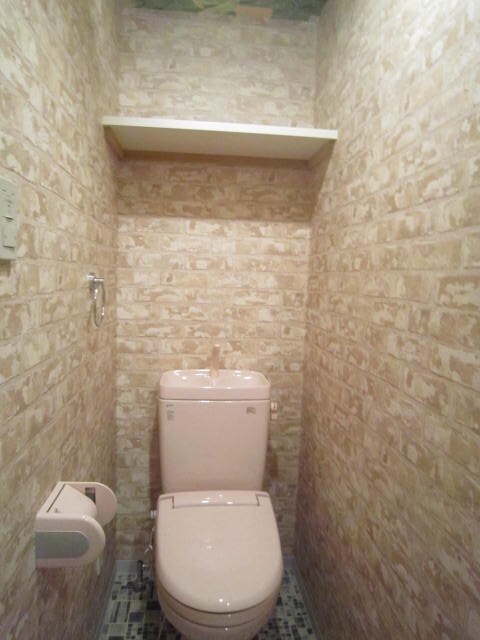 物件内観写真14　(トイレ)