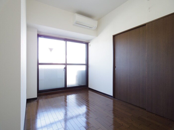 物件内観写真10　(居室)