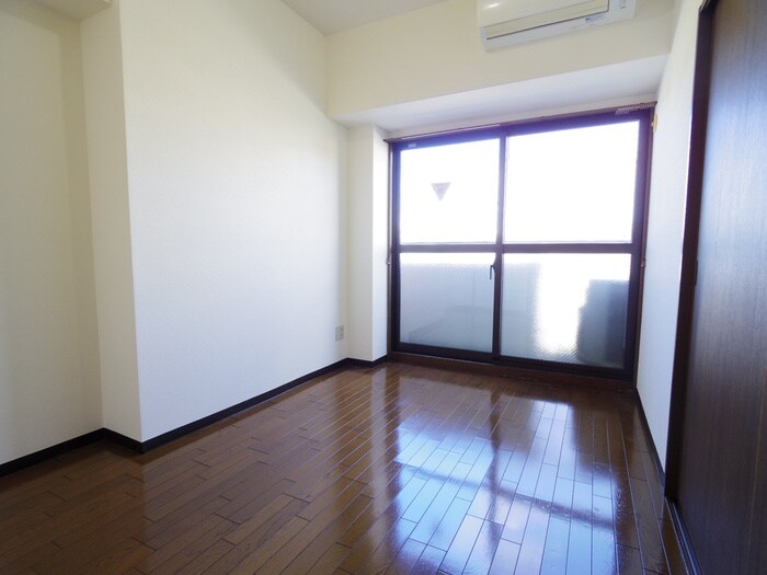 物件内観写真11　(居室)