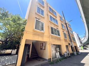 塚本ビル外観写真