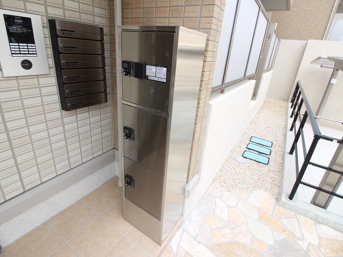 物件外観写真4　(建物設備)