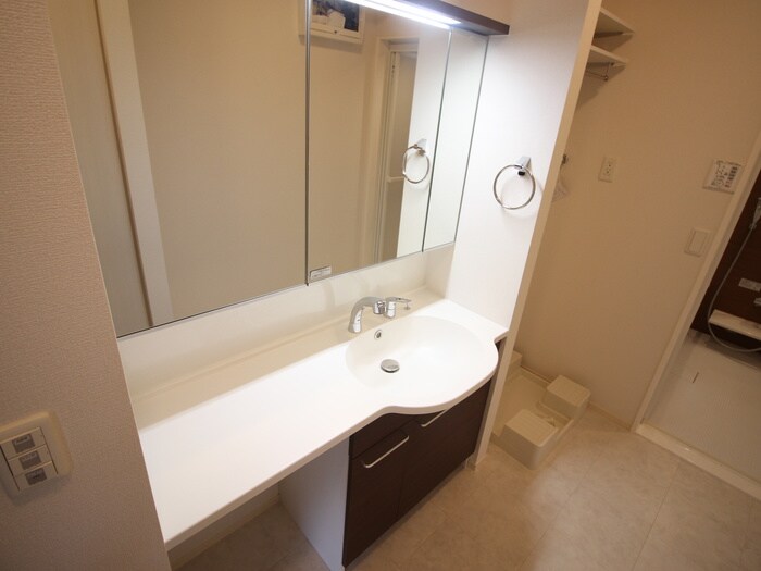 物件内観写真10　(洗面)