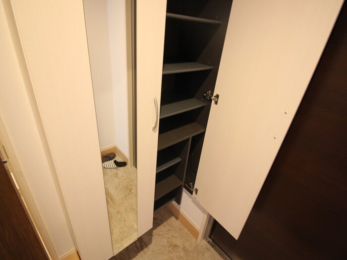 物件内観写真14　(靴箱)