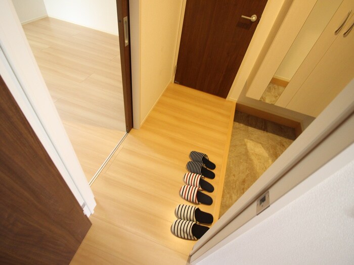 物件内観写真20　(廊下)