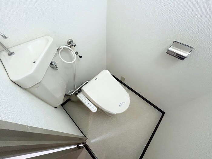 物件内観写真11　(トイレ)