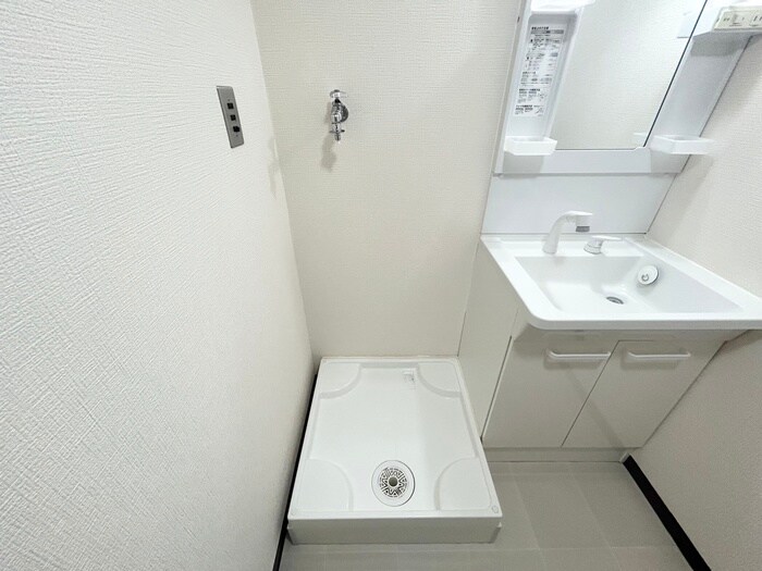 物件内観写真12　(洗濯機置場)