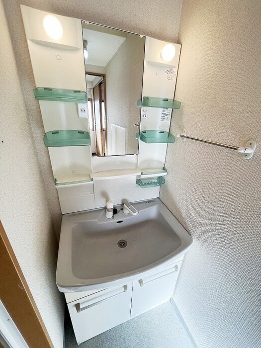 物件内観写真11　(洗面)