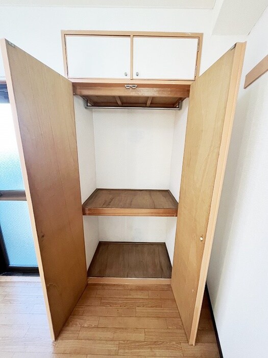 物件内観写真16　(収納)