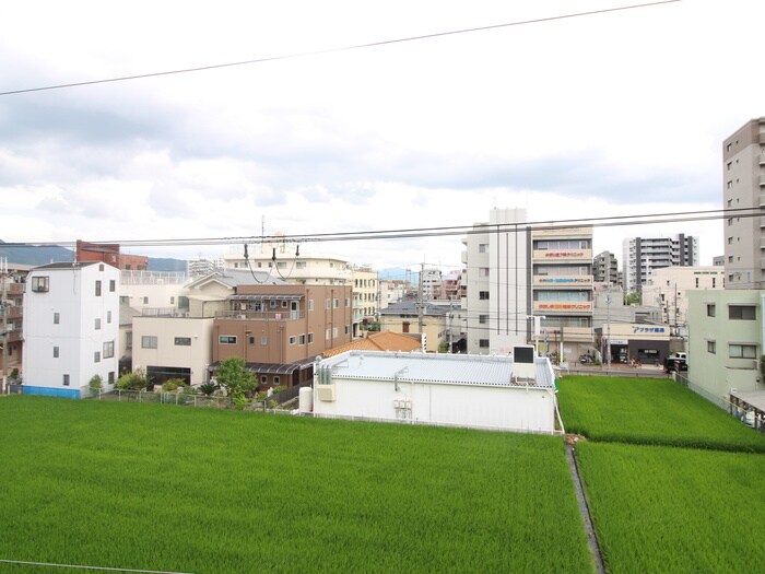 物件内観写真16　(室内からの展望)