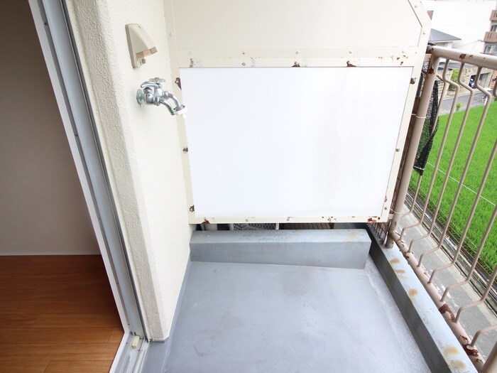 物件内観写真17　(洗濯機置場)