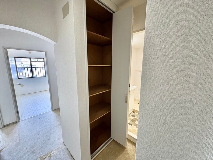 物件内観写真15　(収納)