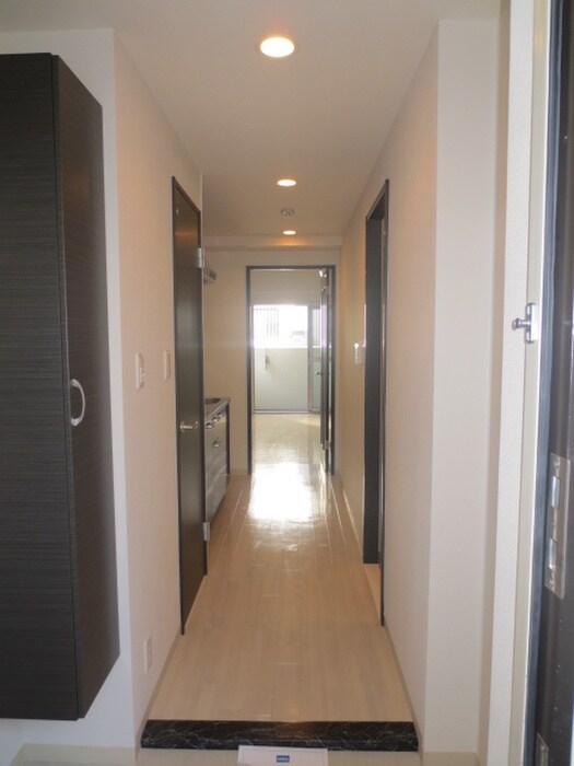 物件内観写真17　(廊下)