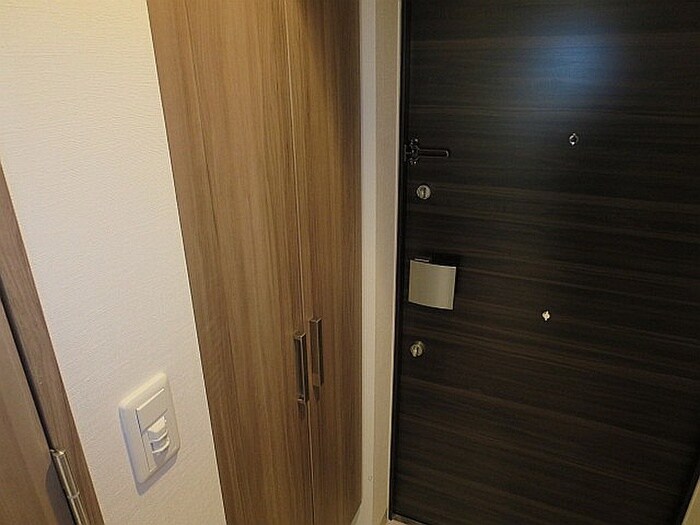 物件内観写真5　(靴箱)