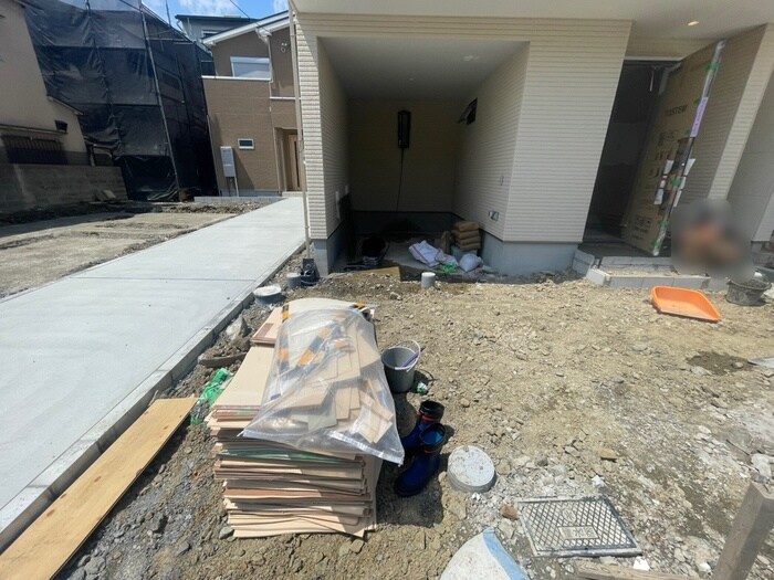 物件外観写真5　(駐車場)