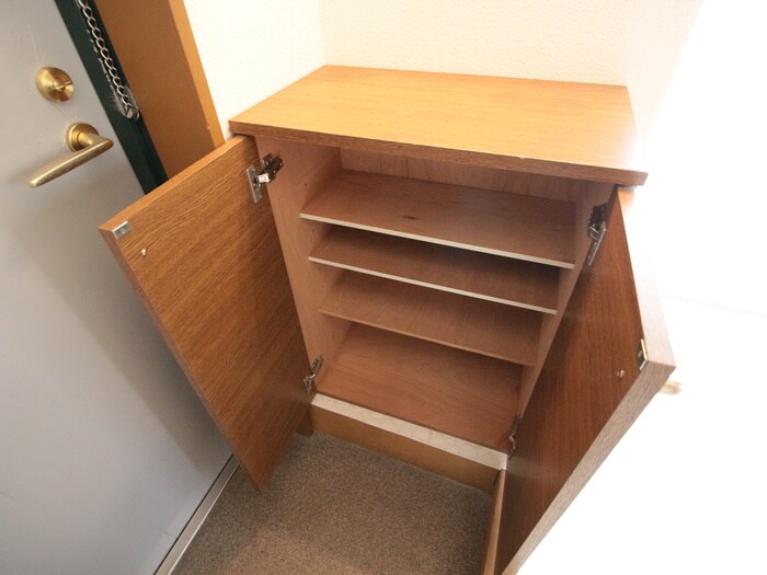 物件内観写真15　(靴箱)