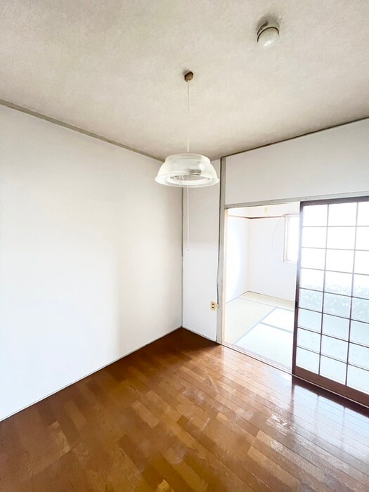 物件内観写真7　(居室)