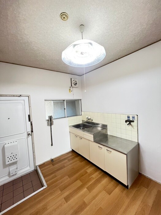 物件内観写真15　(居室)