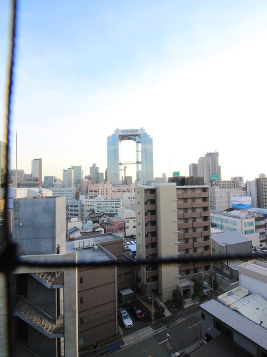 物件内観写真22　(室内からの展望)