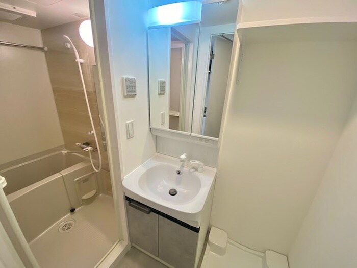 物件内観写真11　(洗面)