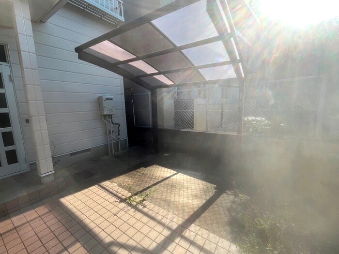 物件外観写真6　(駐輪場)