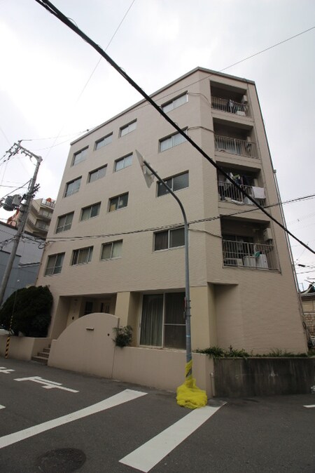 寿マンション外観写真