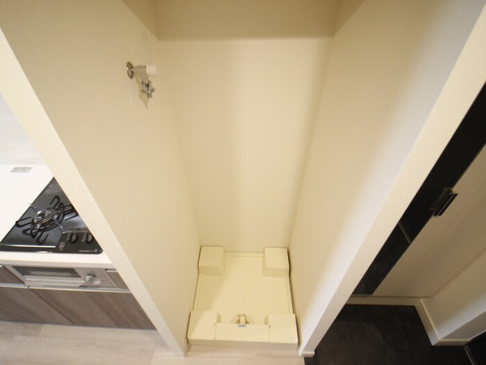 物件内観写真9　(洗濯機置場)